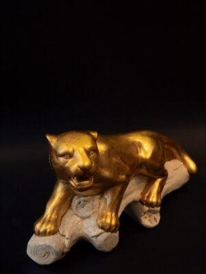 71260CBOA Պանտերա սպիտակ ծառ-տակդիրի վրա